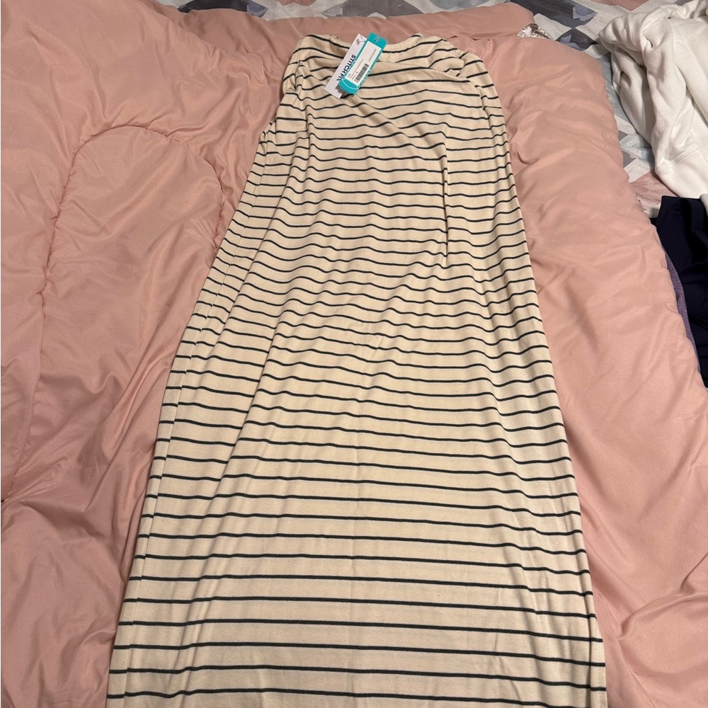 Gilli Cream and Black Knit Midi Dress